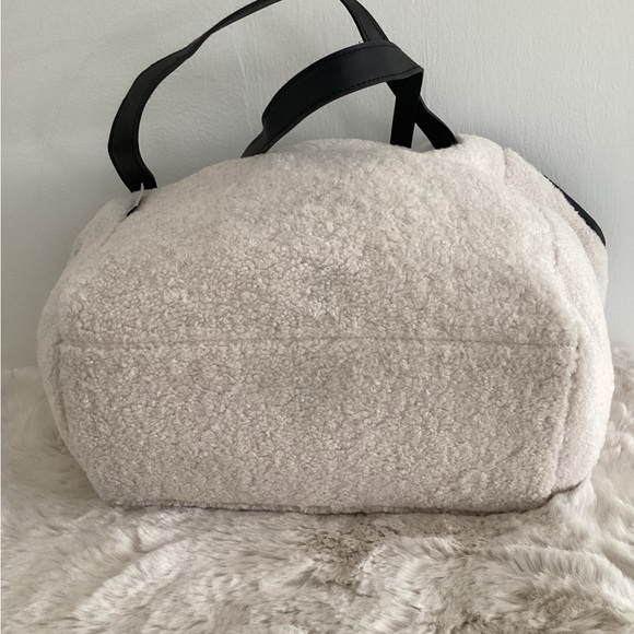 Brand new cozy teddy tote bag - Picture 6 of 15